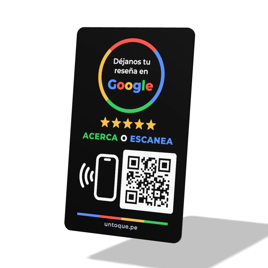 Tarjeta de reseñas negra de Un Toque con el diseño de reseñas de Google, chip y QR