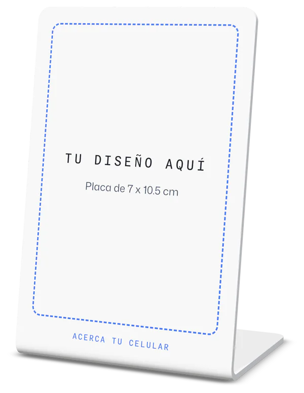 Placa de mesa blanca con un recuadro punteado que dice "Tu diseño aquí": placa de 7 x 10.5 cm.