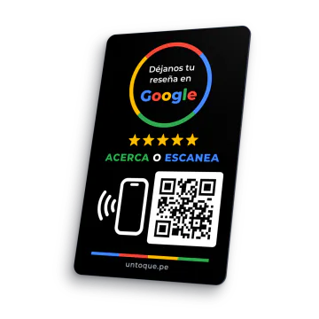 Tarjeta de reseñas negra de Un Toque con el diseño de reseñas de Google, chip y QR